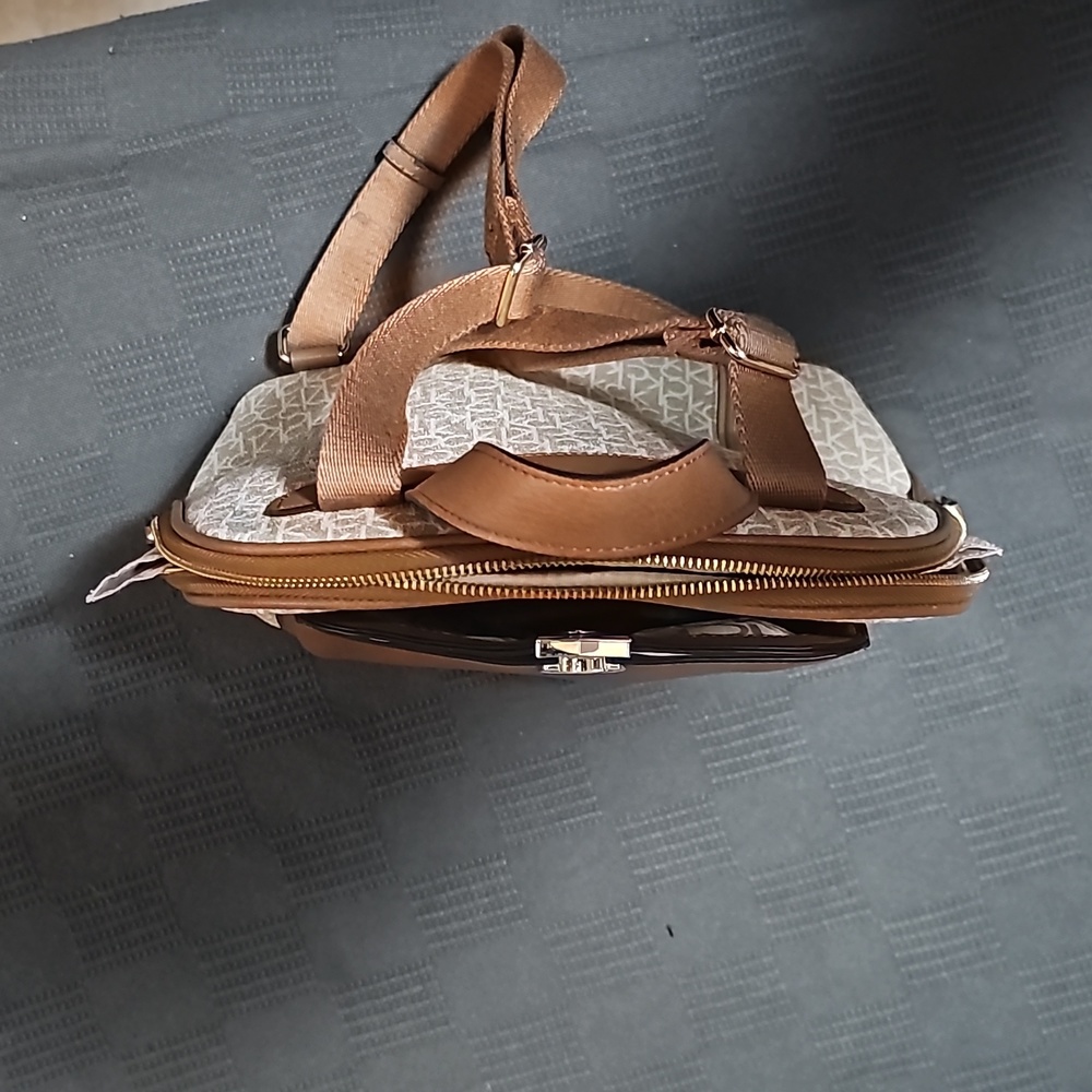 Purse - Picture 4 of 4